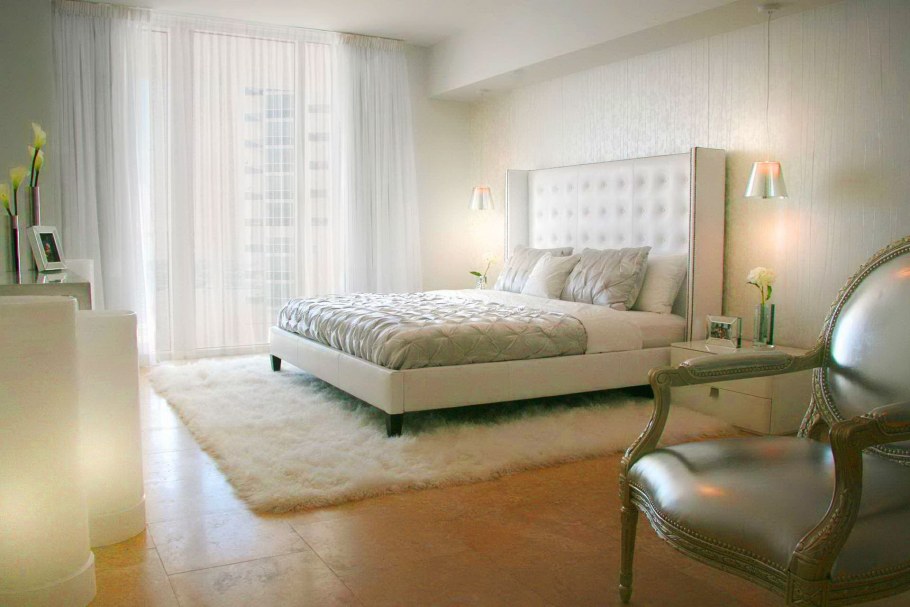 Интерьер комнаты в белом цвете