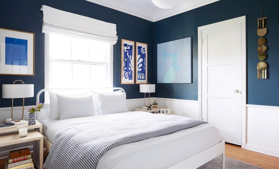 Современная спальня в средиземноморском стиле