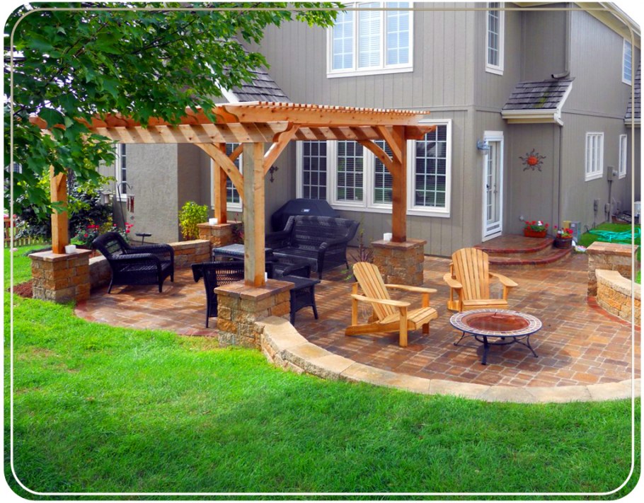 Зона патио в загородном