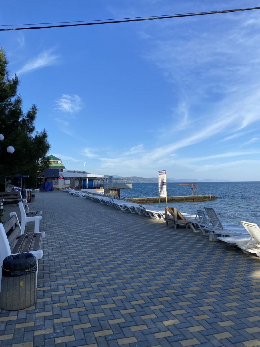 Эллинг Дельфин Алупка