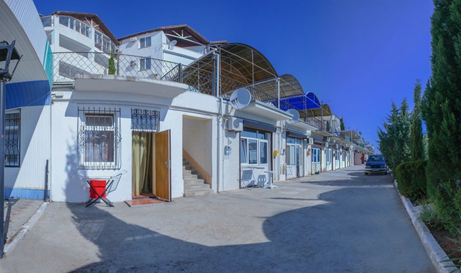 Эллинги в Крыму Дельфин Алушта