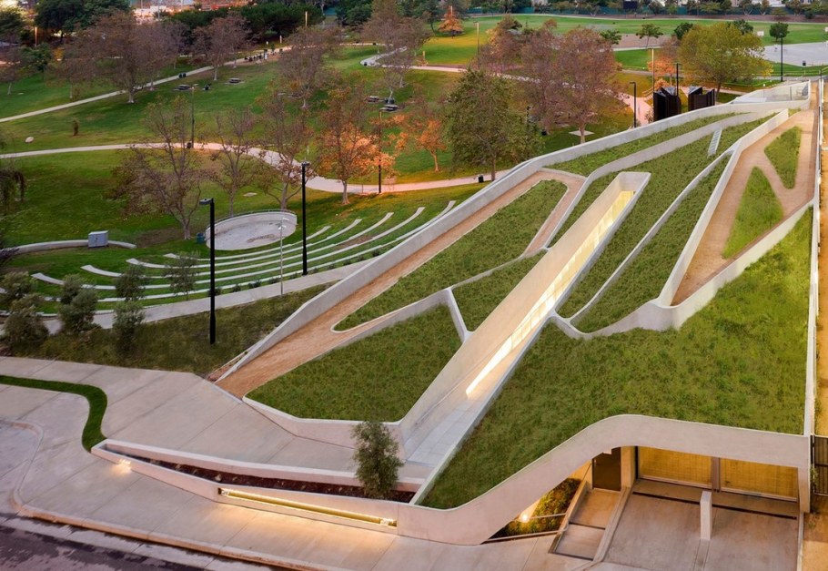 Футуристичный музей Лос Анджелес