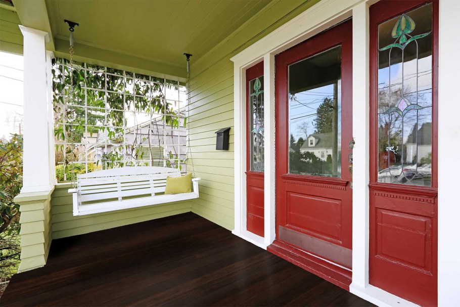 Покраска веранды