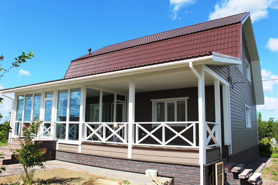 Отделка веранды снаружи