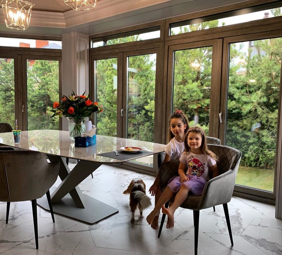 Домик для ребёнка в комнату