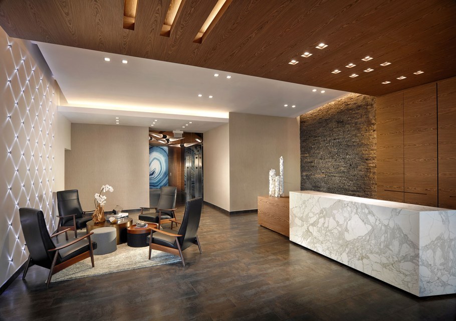 Лобби жилого комплекса