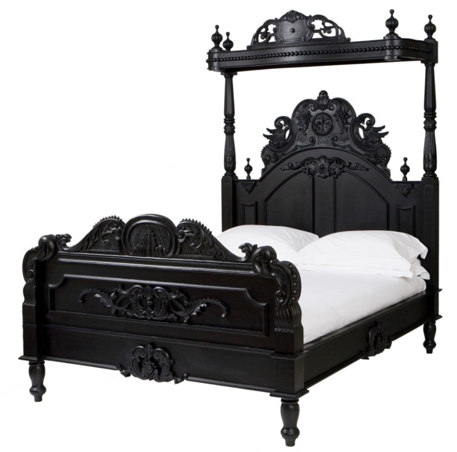 Готическая мебель