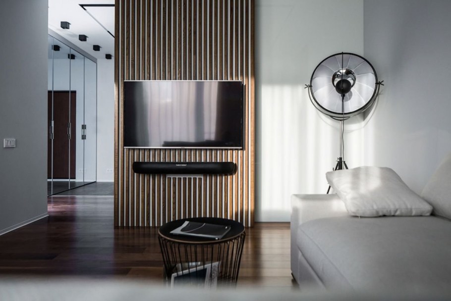 Деревянные рейки в интерьере на стене