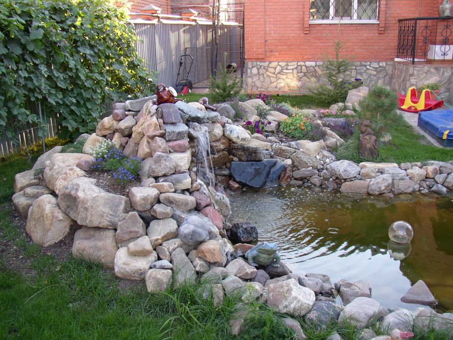 Каскад искусственный водопад