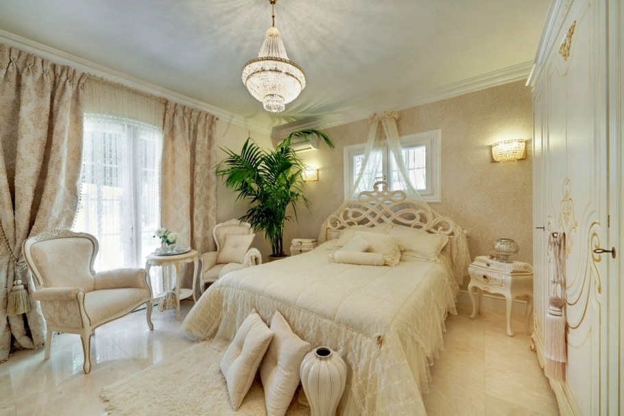 Круглая кровать с балдахином