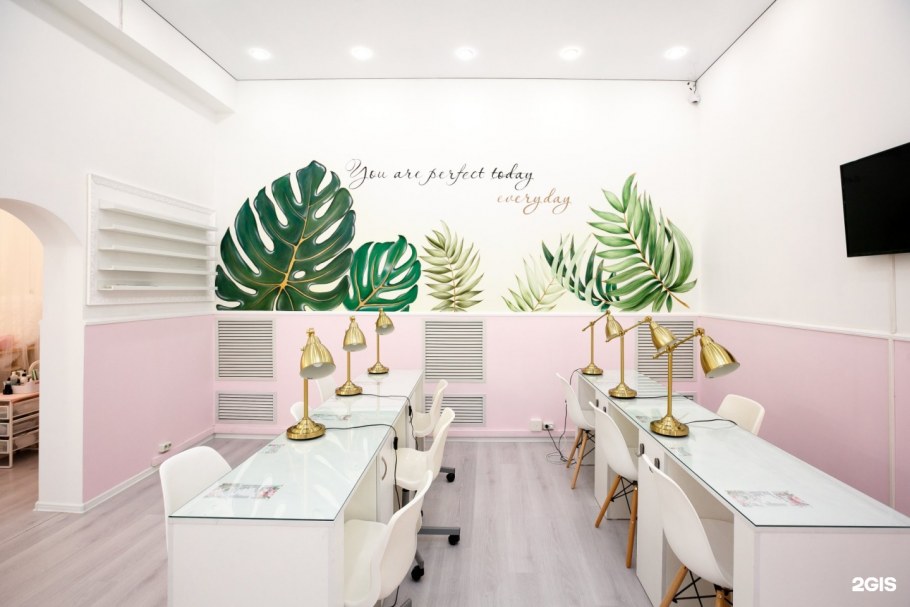 Интерьер маленькой парикмахерской