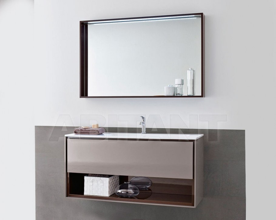 Мебель для ванной комнаты с зеркалом