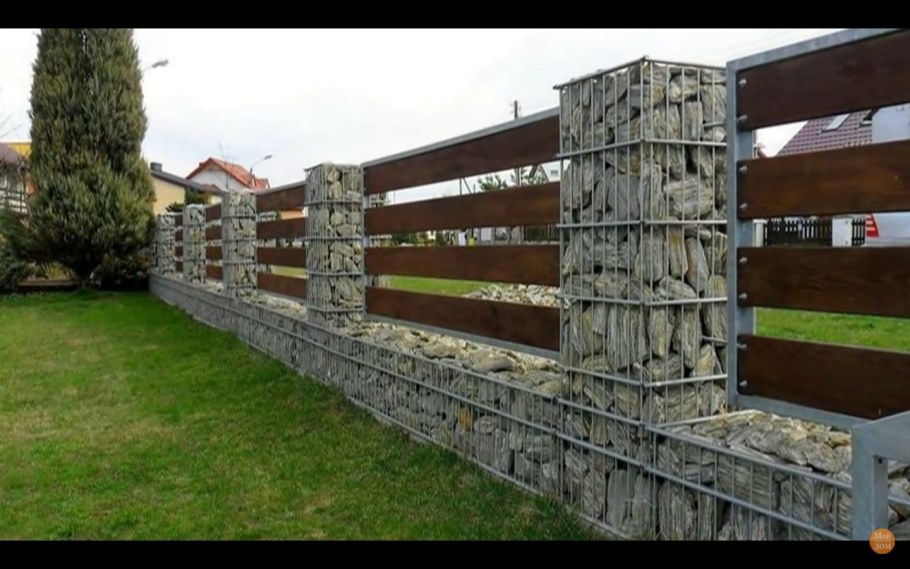 Забор снизу габионы