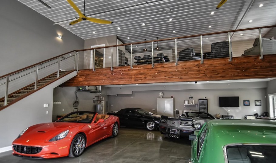 Отделка гаража Loft