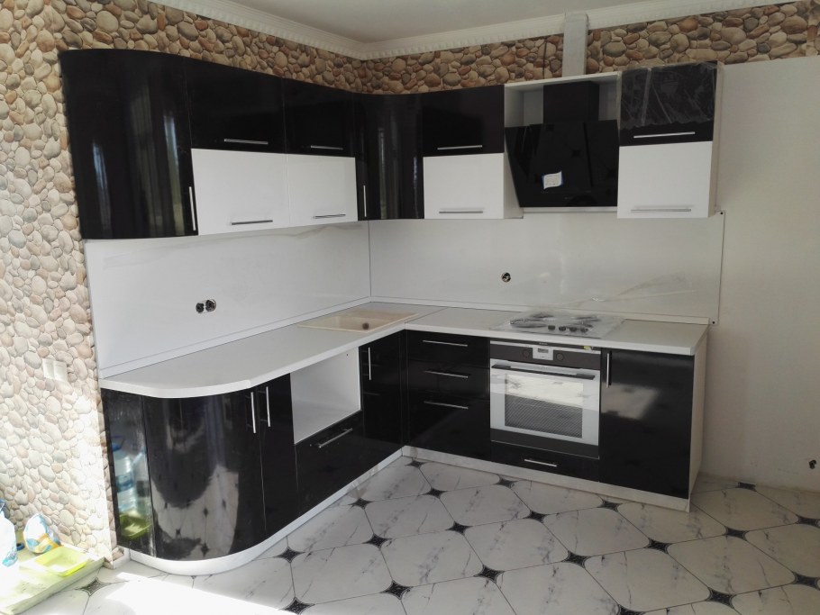 Кухня черный глянец