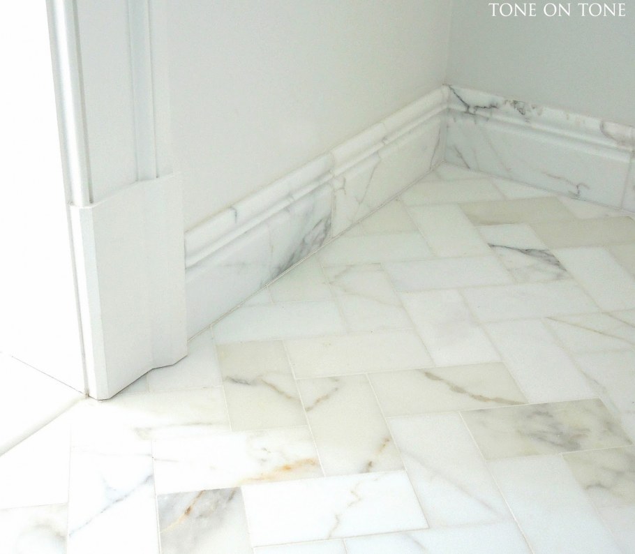 Плинтус Invisible 80 мм Sofia