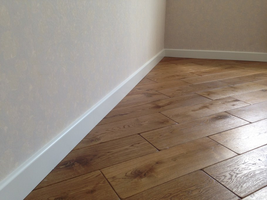 Алюминиевый окантовочный профиль для ламината