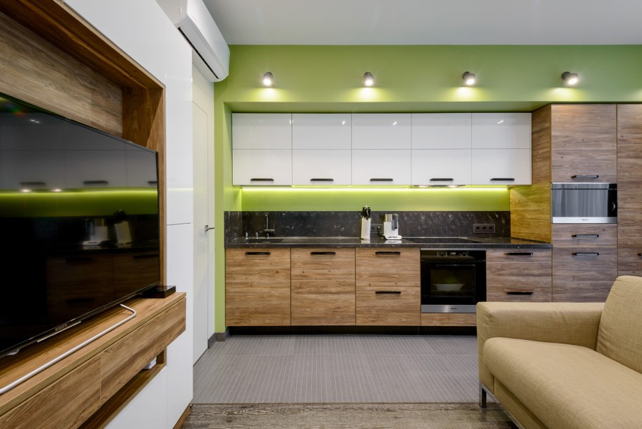 Кухня с антресолями