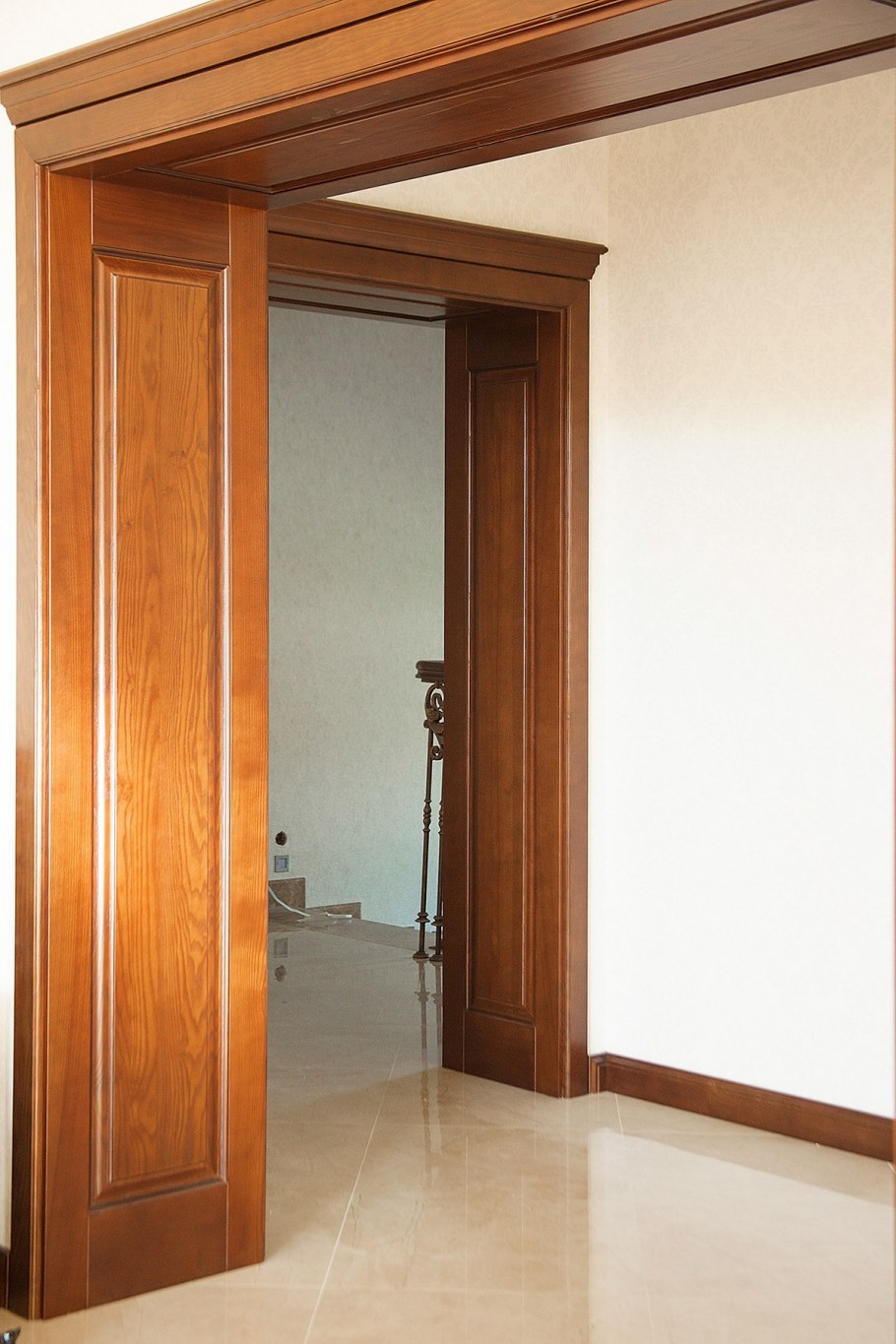 Арки в коридоре квартиры