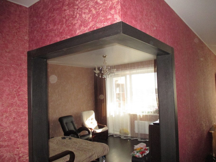 Проем между кухней и гостиной