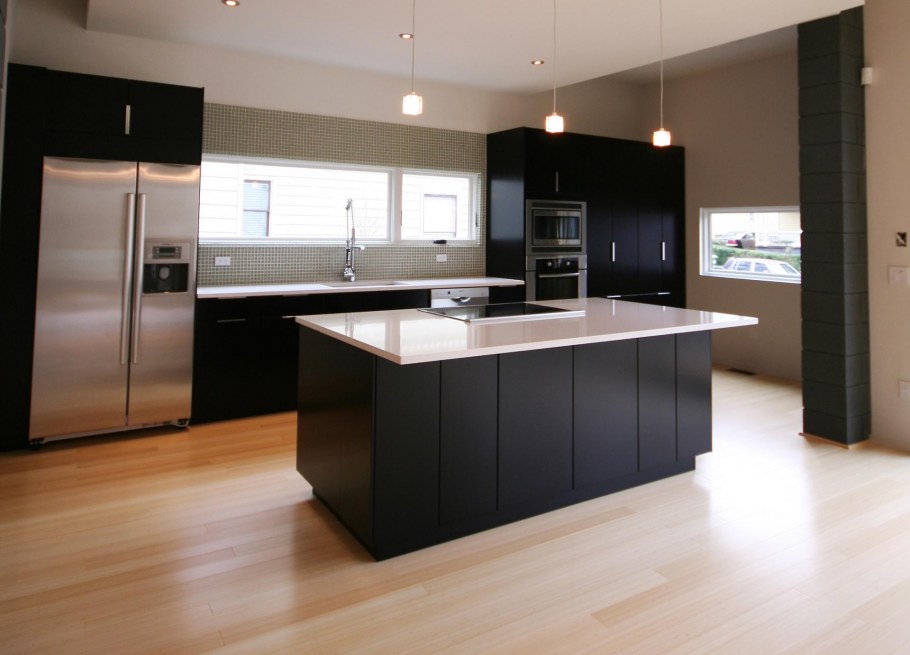 Кухня в серых тонах