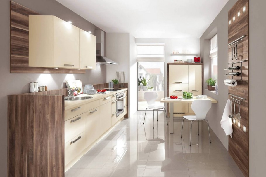 Кухня с деревянной столешницей