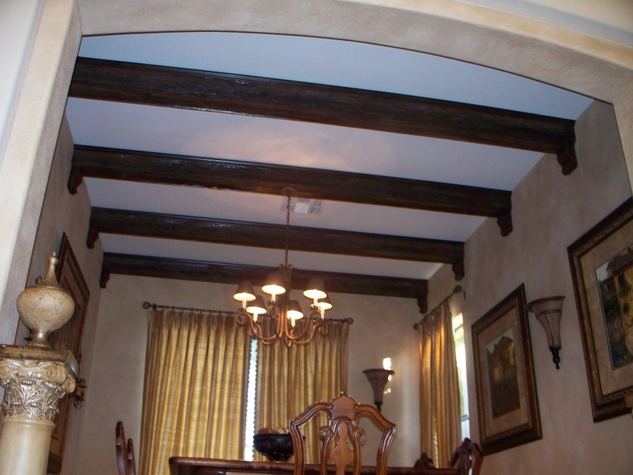 Декоративные балки на потолок