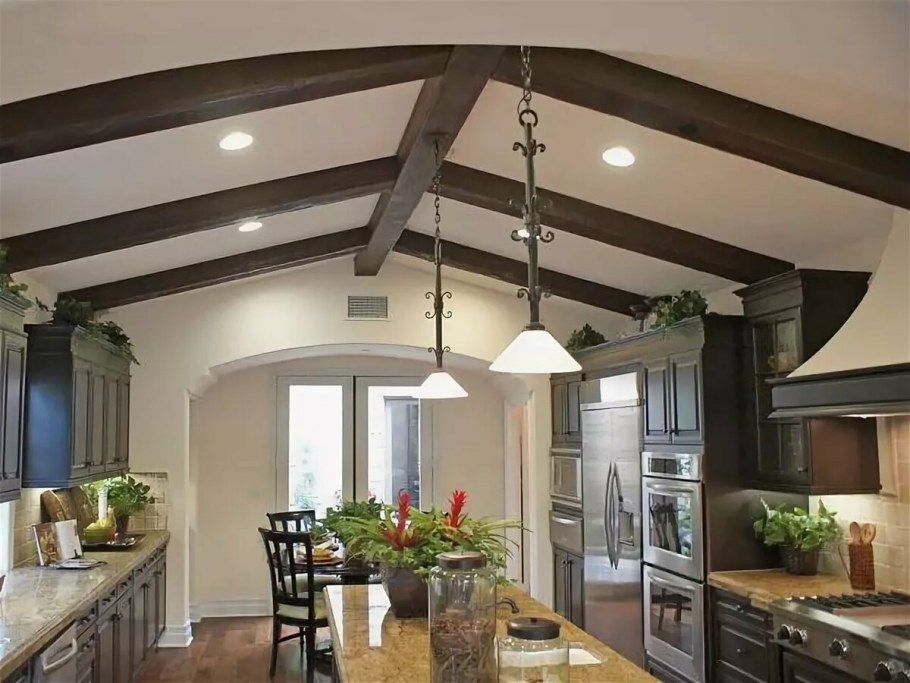 Декоративные потолочные балки