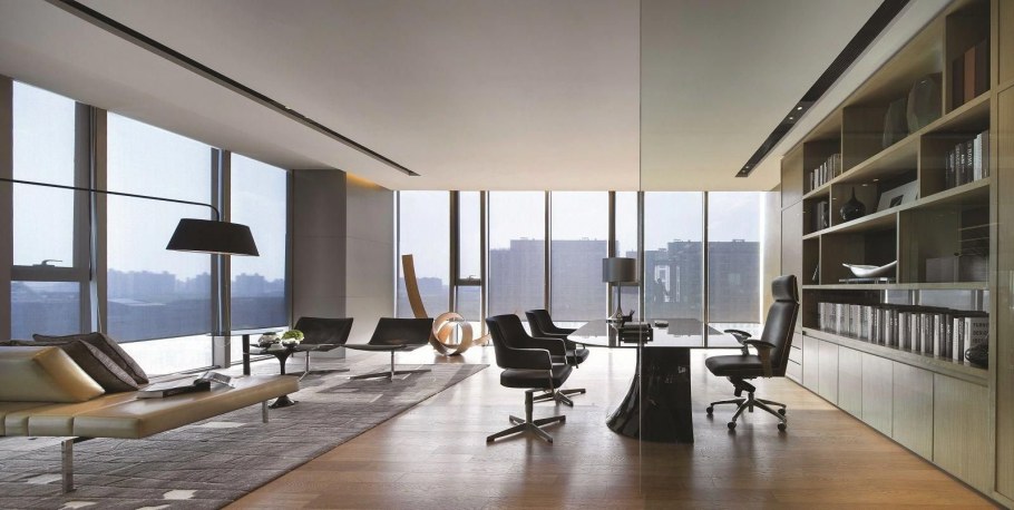 Офис с панорамными окнами
