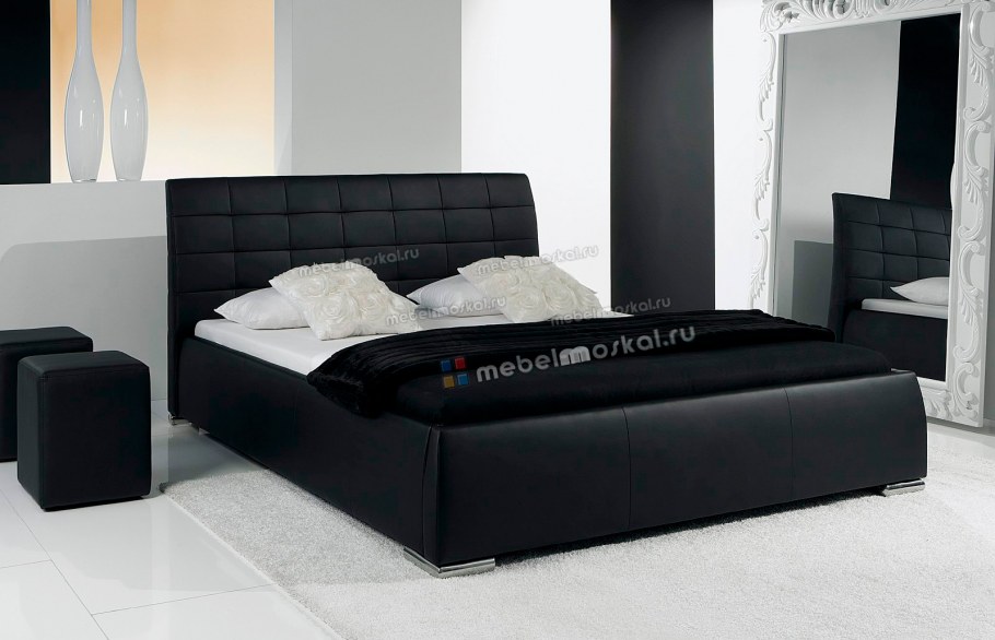 Черная кровать