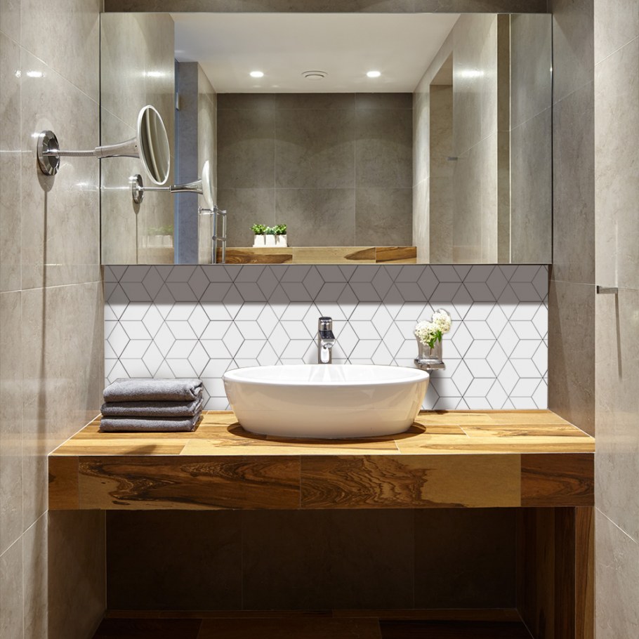 Ванная комната с накладной раковиной и столешницей