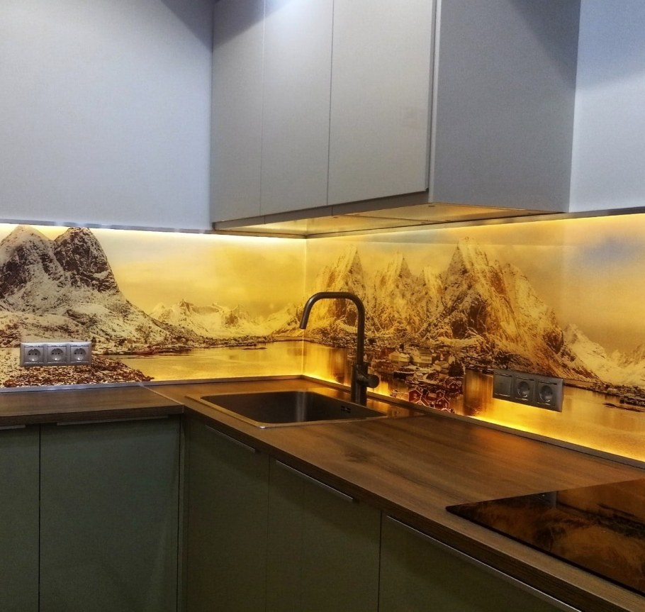 Фартук для кухни вытяжка