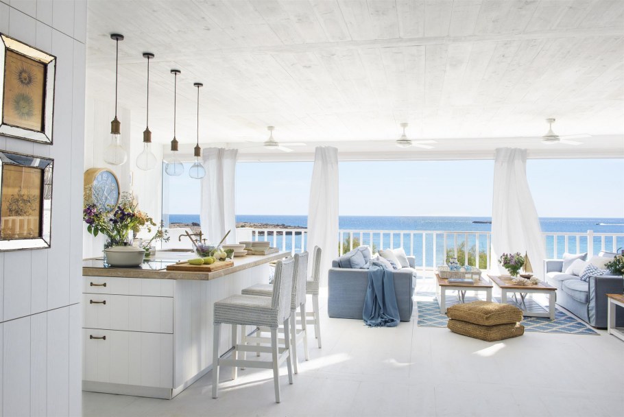 Вилла на берегу Средиземного моря