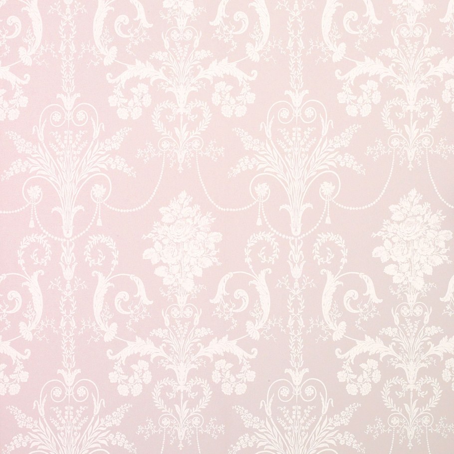 Интерьер комнаты в розовых тонах