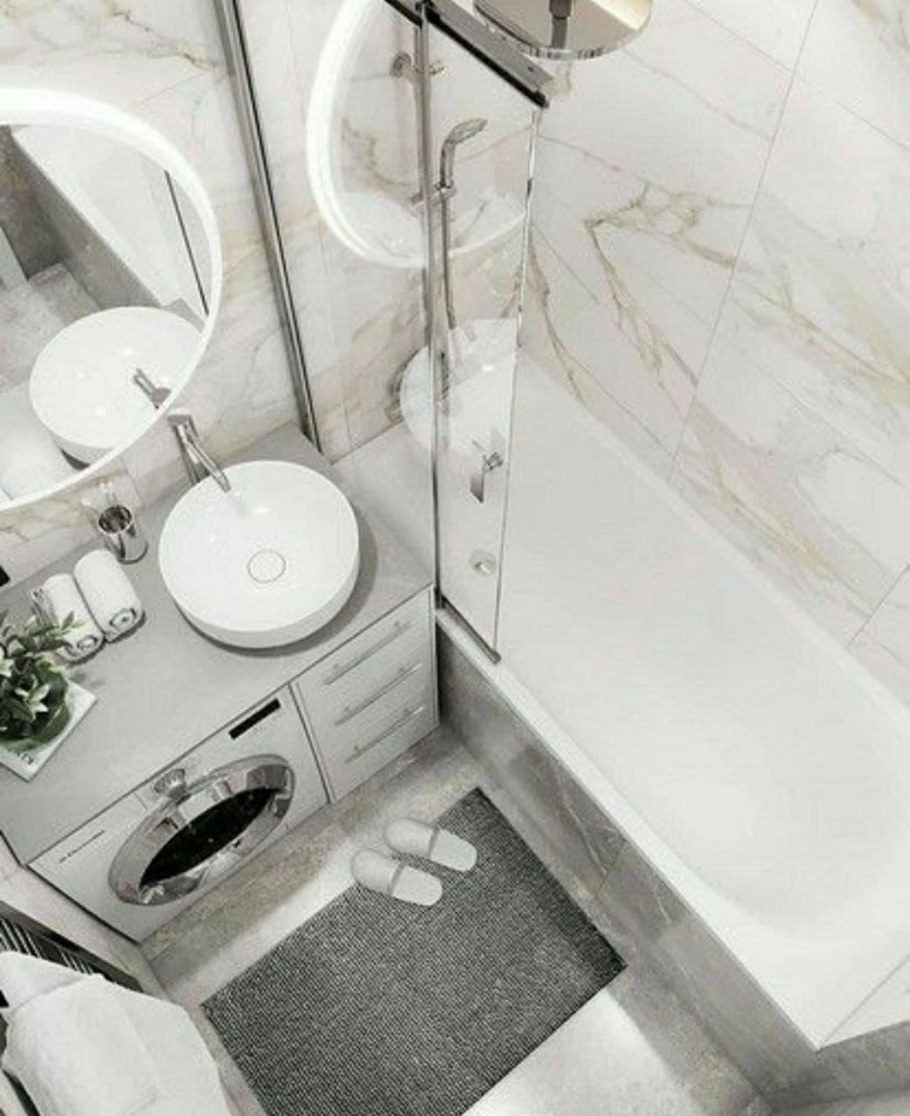 Ванная комната с туалетом и стиральной