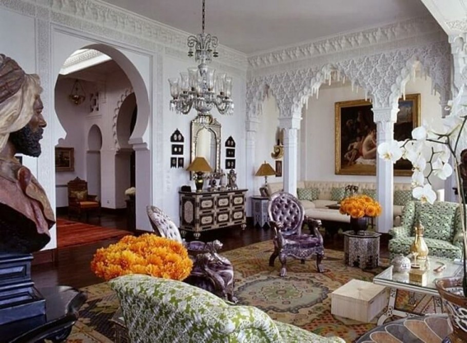 Дизайнерская арка отеля