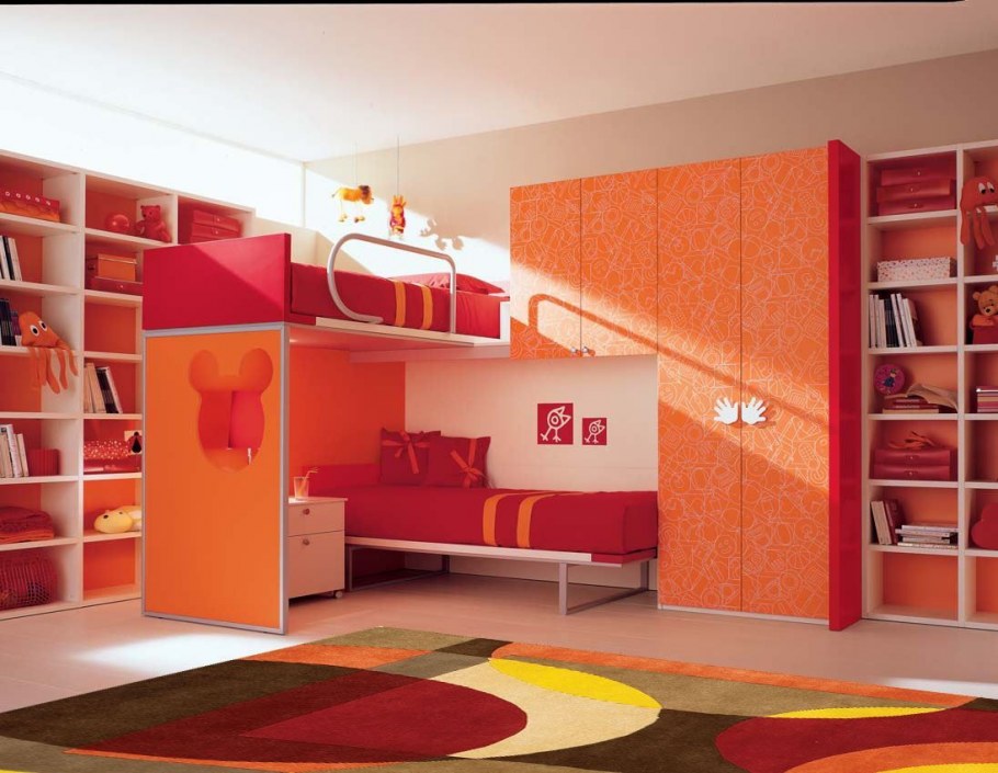 Комната с тремя кроватями