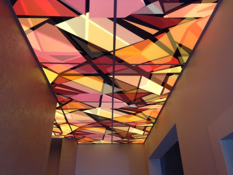 Потолок из стекла