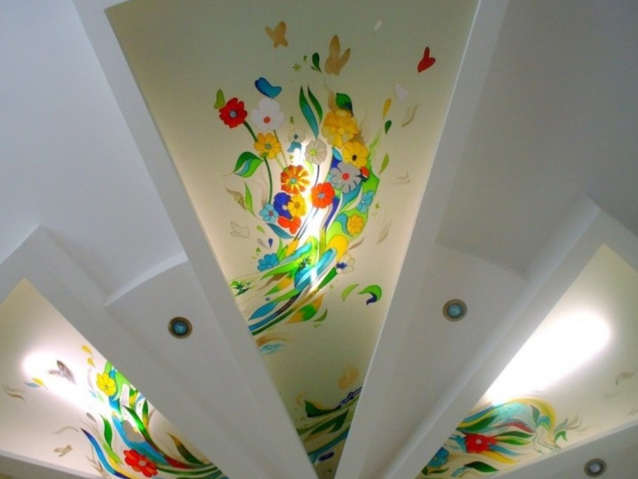 Стеклянный подвесной потолок