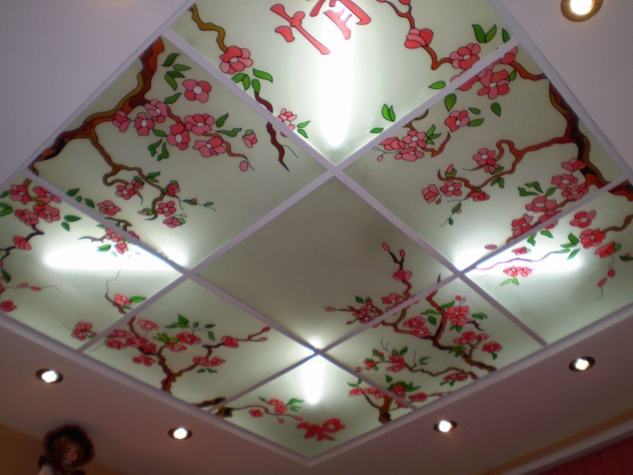 Потолок из матового стекла