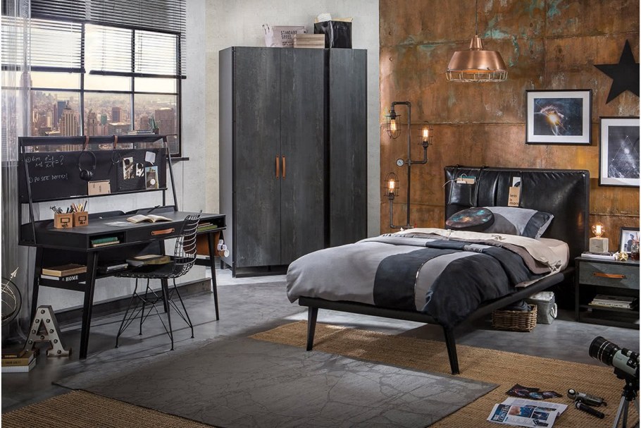 Комната в стиле панк