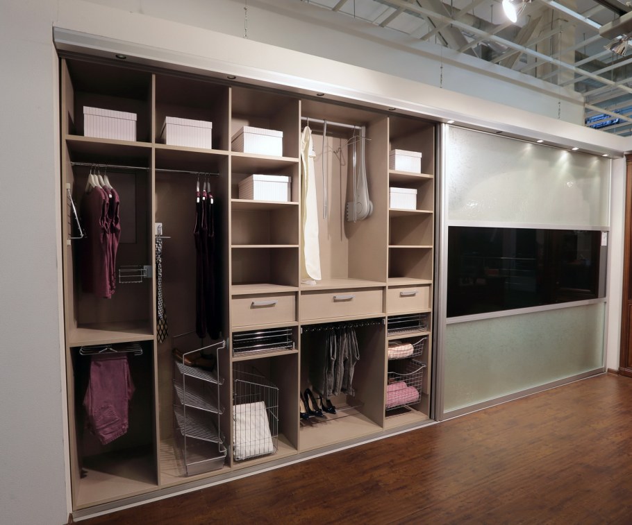 Раздвижные двери для гардеробной