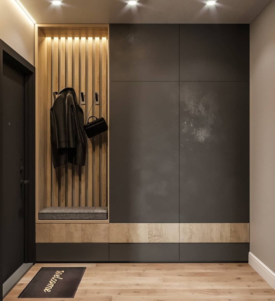 Шкаф в прихожую с рейками