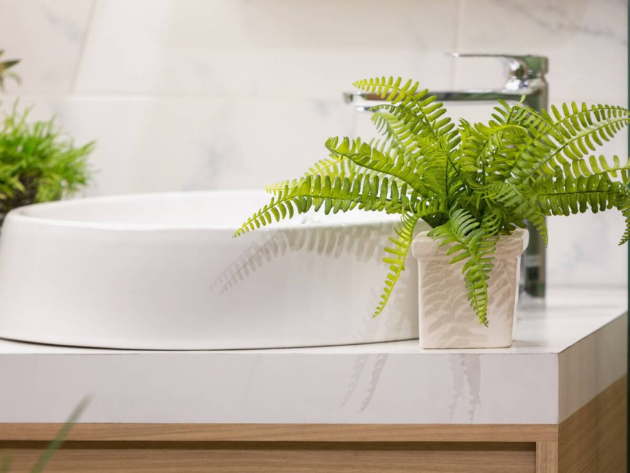 Ванная в тропическом стиле