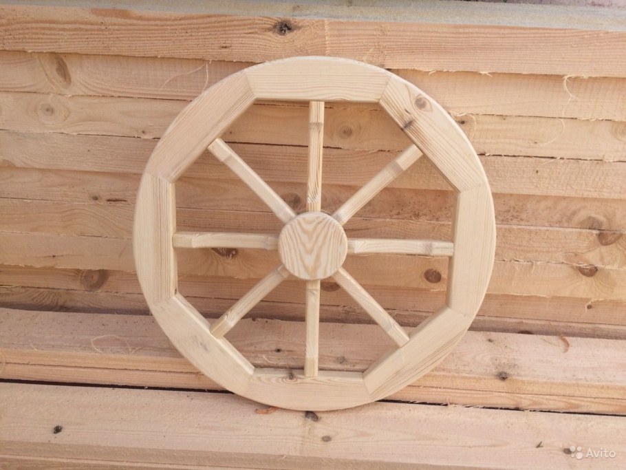 Деревянные люстры