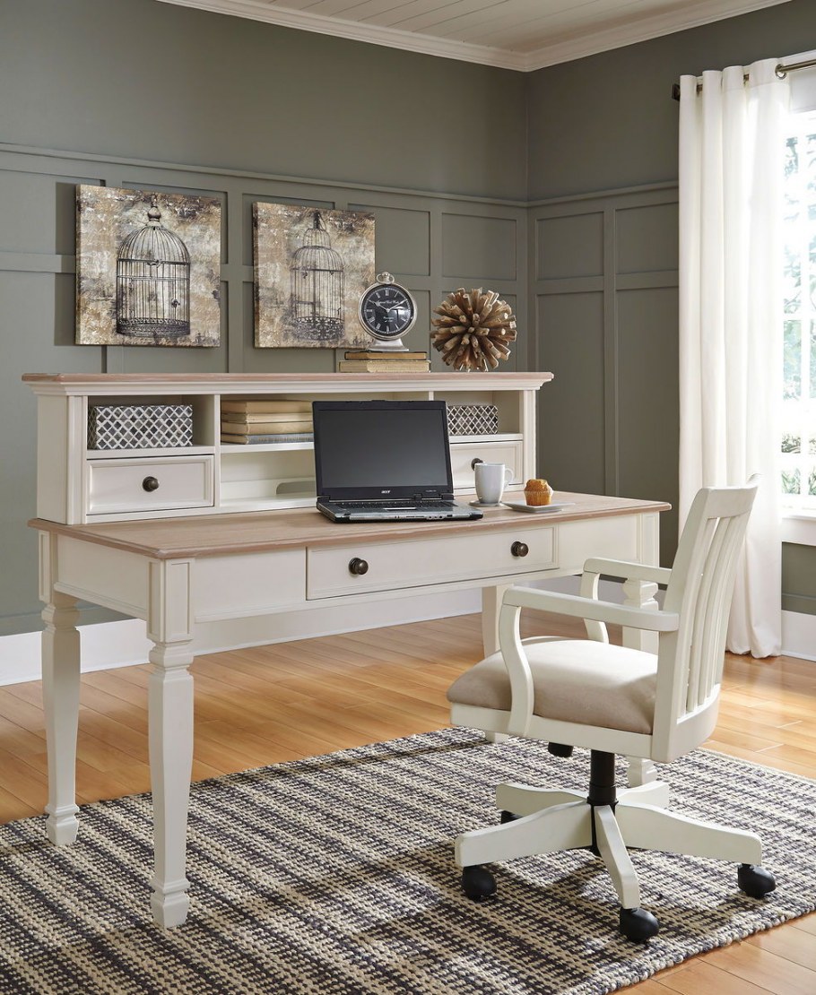 Книжный шкаф с рабочим местом