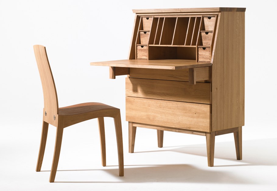 Необычный письменный стол