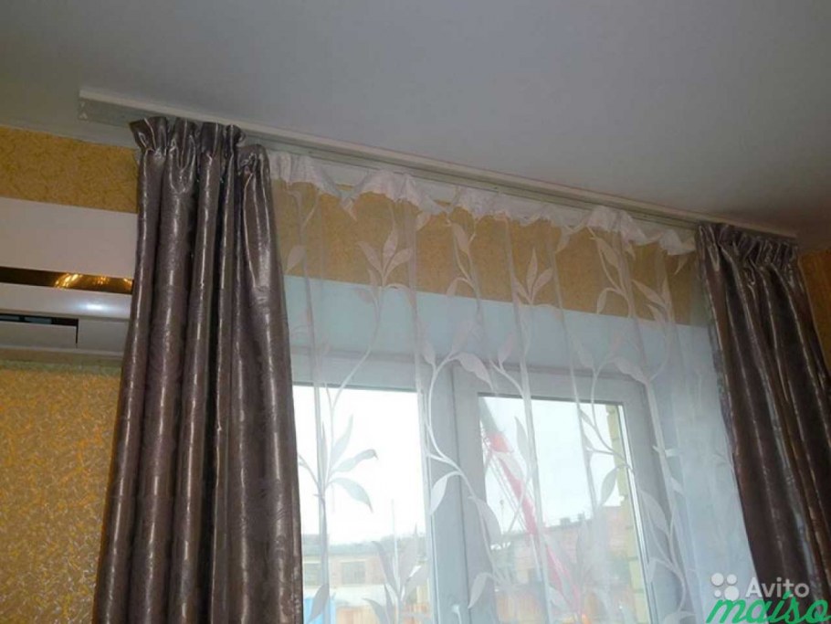 Кондиционер за занавеской