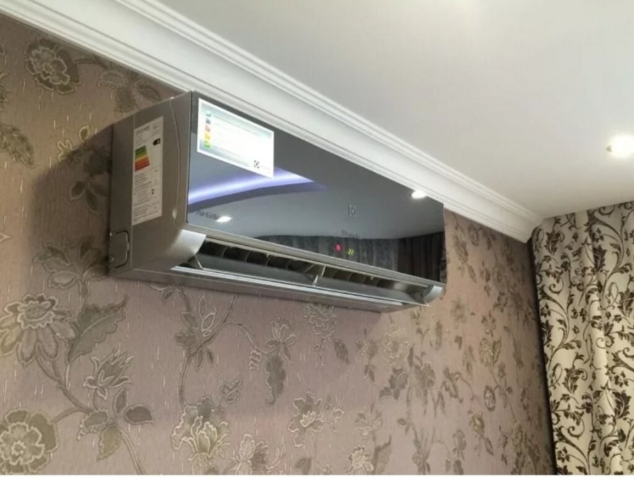 Стандартный монтаж кондиционера