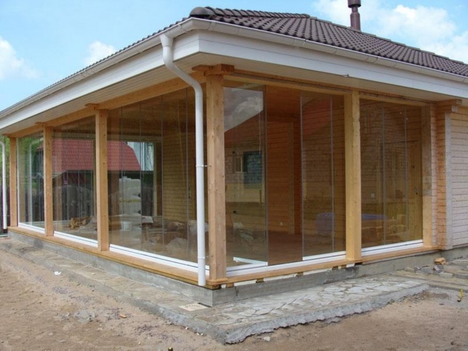 Обшить веранду стеклопакетами